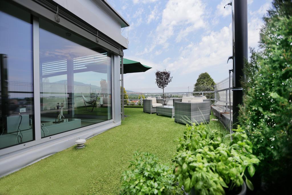 City Hotel Nitra With Free Parking Exterior foto