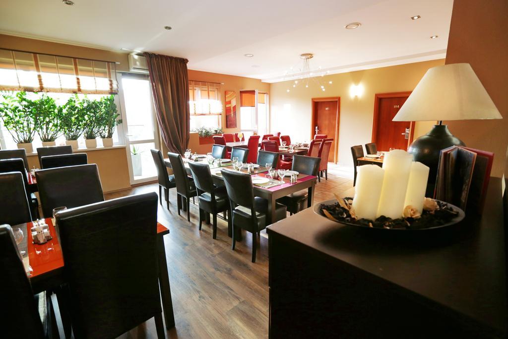 City Hotel Nitra With Free Parking Exterior foto
