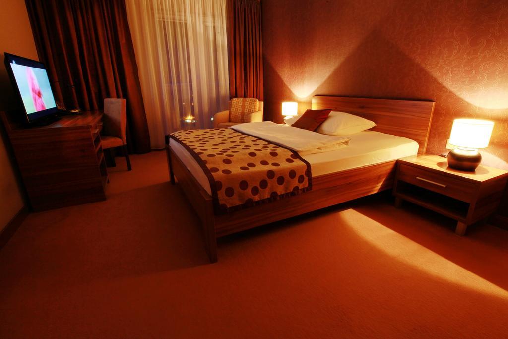 City Hotel Nitra With Free Parking Zimmer foto