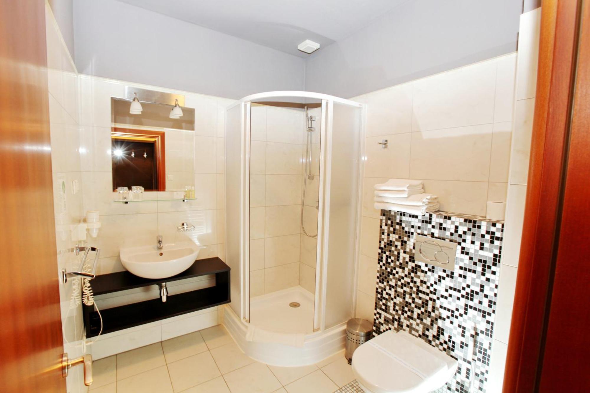 City Hotel Nitra With Free Parking Zimmer foto